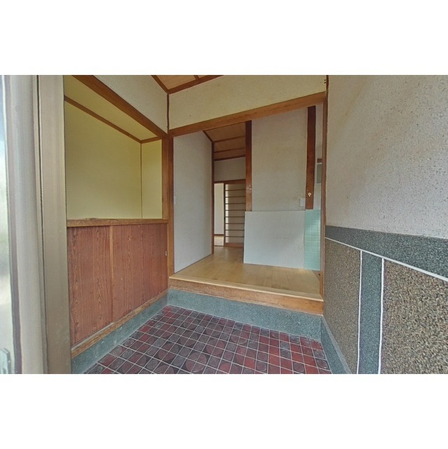 岐阜市則武の一戸建ての玄関