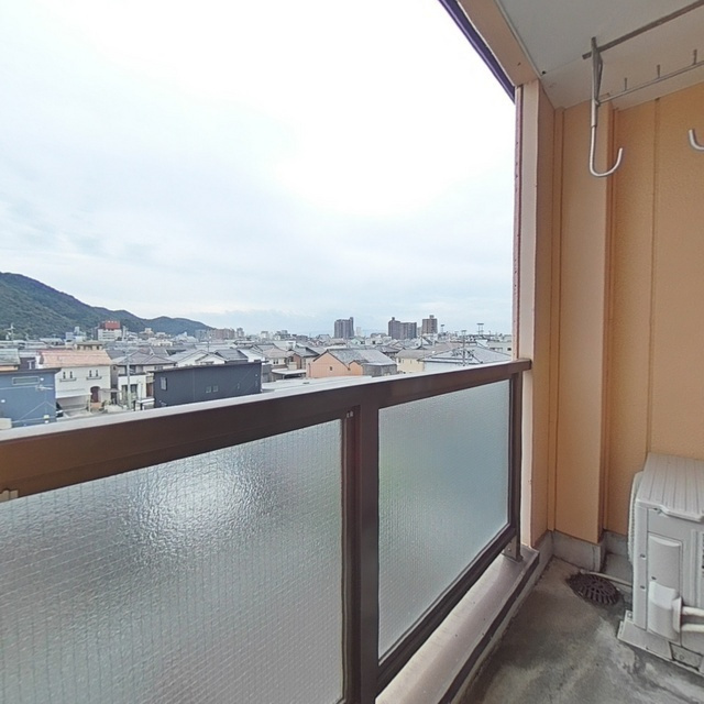 ＰＩＣＫＬ&ＰＩＮＯ９４のバルコニー