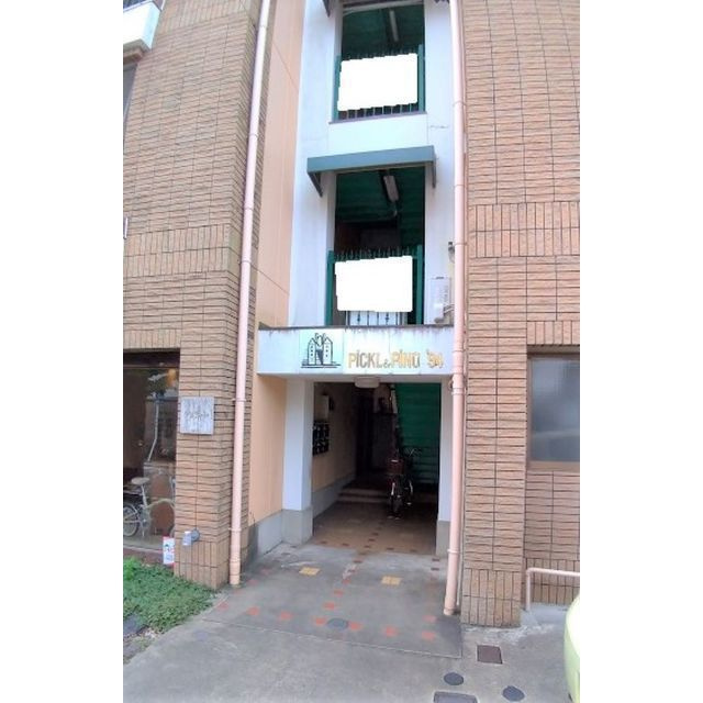 ＰＩＣＫＬ&ＰＩＮＯ９４のエントランス