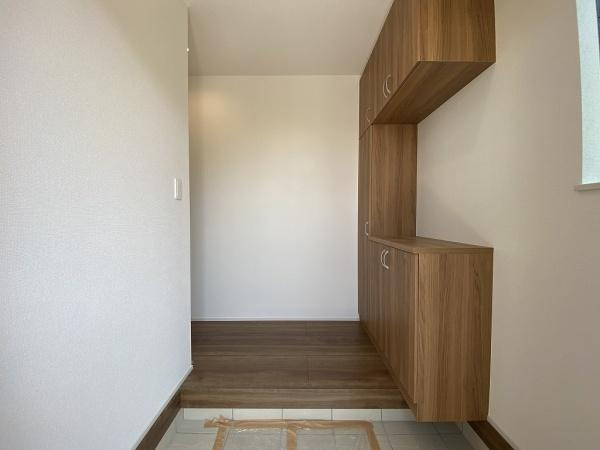 【玄関】 | 垂水区桃山台6丁目　2号棟　新築戸建