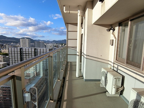 ザ・パークハウス広島タワーのバルコニー|南西向きバルコニー