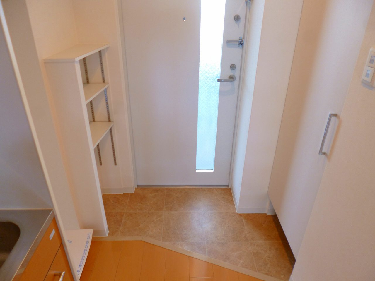 セレニテ甲子園Ⅱの玄関