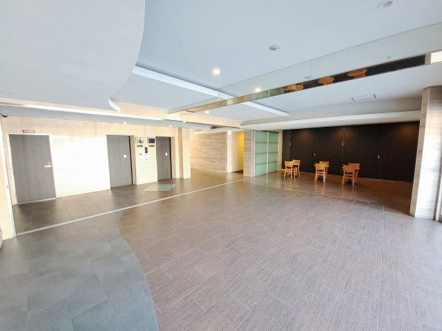 セレニテ甲子園Ⅰのロビー