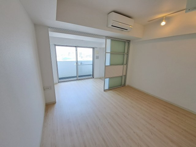 セレニテ甲子園Ⅱの居間・リビング