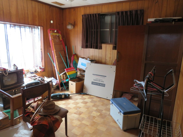 高崎市根小屋町　中古200の洋室