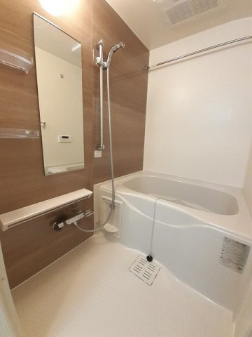ラフィネ　グリシーヌ　Ⅱの浴室