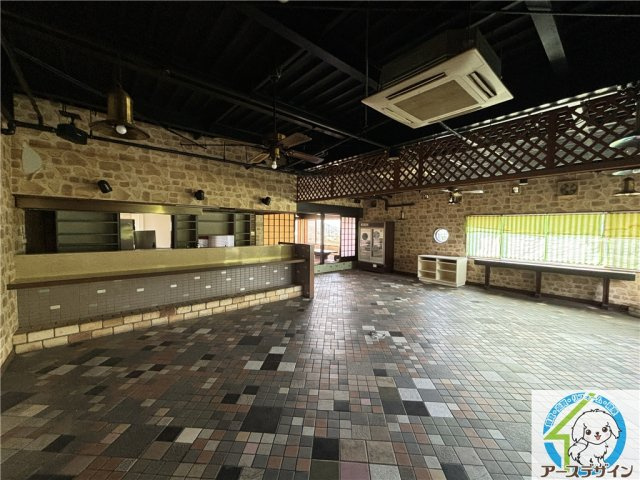 押部谷町押部　１棟売り店舗の内装