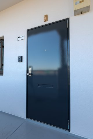 ラ・フェスタ小山の玄関