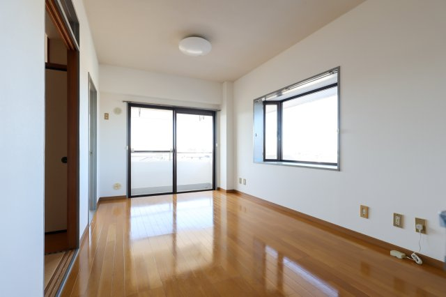 ラ・フェスタ小山の居間・リビング|LDK