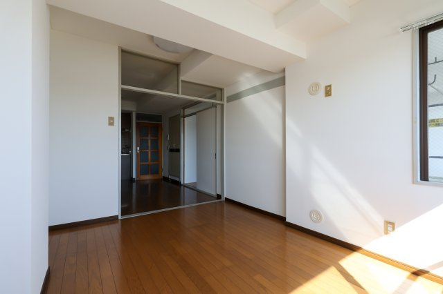 ラ・フェスタ小山の洋室|西側6帖洋室