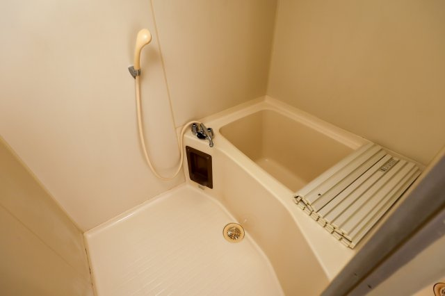 ラ・フェスタ小山の浴室