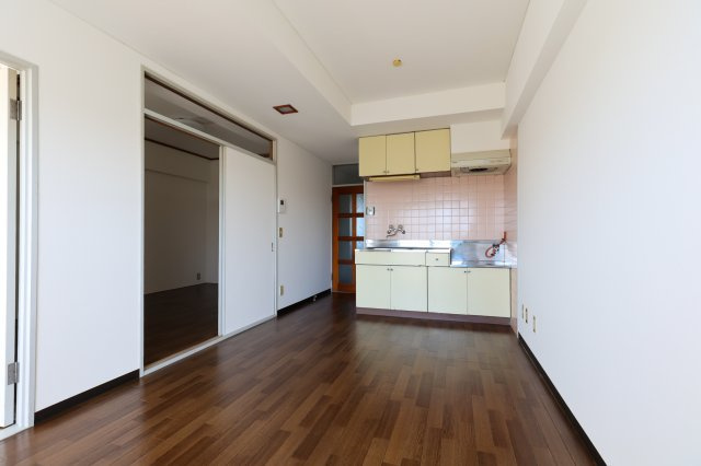 ラ・フェスタ小山の居間・リビング|9.5帖LDK