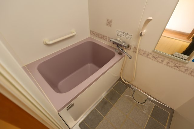 ラ・フェスタ小山の浴室