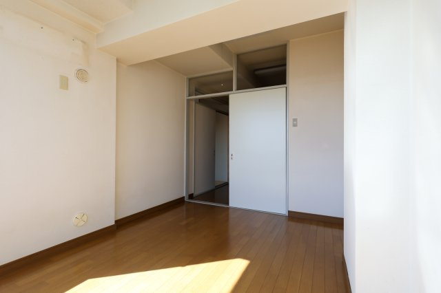 ラ・フェスタ小山の洋室|6帖洋室