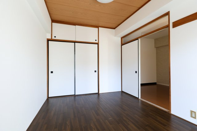 ラ・フェスタ小山の洋室|南側6帖洋室