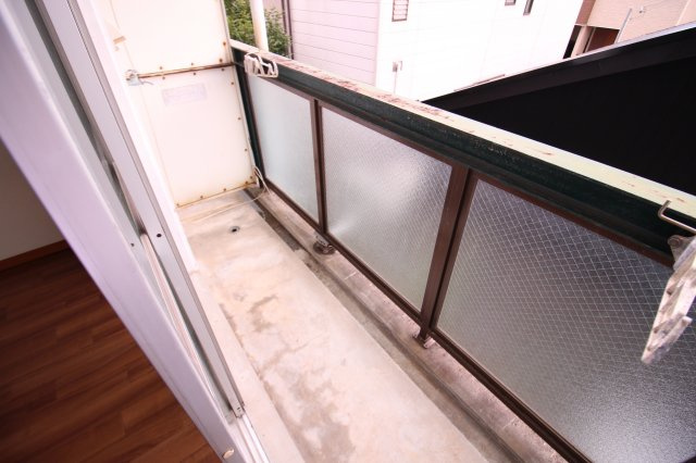 ファミール西舞子のバルコニー