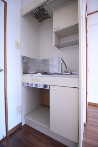 ファミール西舞子のキッチン