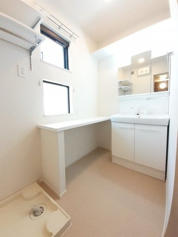 コンフォート末武中の洗面所