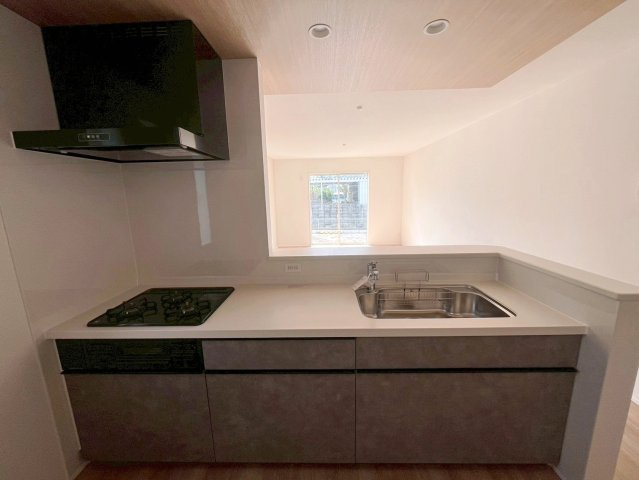 グラファーレ恩納村安富祖　1号棟のキッチン