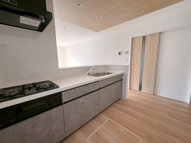 グラファーレ恩納村安富祖　1号棟のキッチン