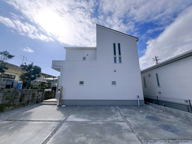グラファーレ恩納村安富祖　2号棟の外観