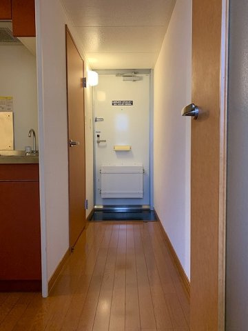 レオパレスＣｅｎｔｅｒＣｏｕｒｔの玄関