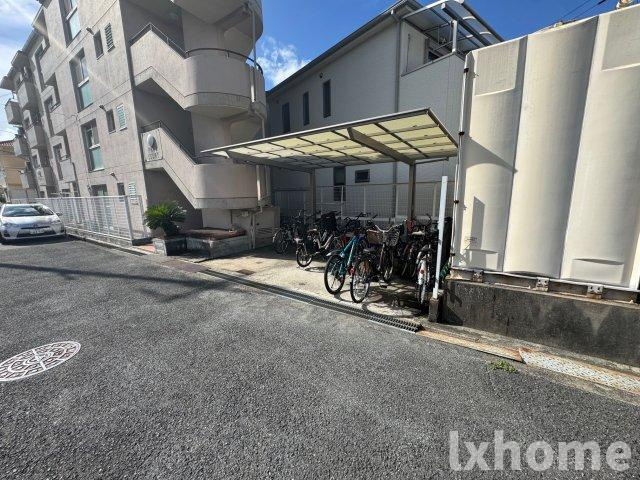 プロッグコートの駐車場|駐車場完備です