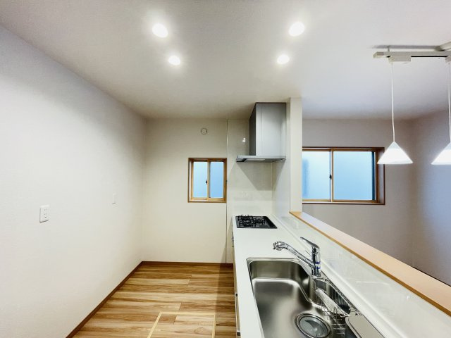 【キッチン】 | 深谷市上野台第59期　ワイウッドコート　新築戸建　全3区画　1号棟　