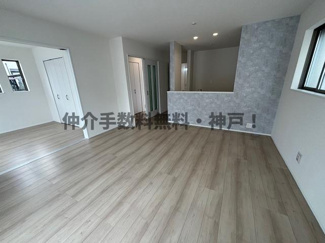 【居間・リビング】 | 神戸市垂水区神陵台9丁目　新築戸建1号棟　仲介手数料無料！ | リビングです