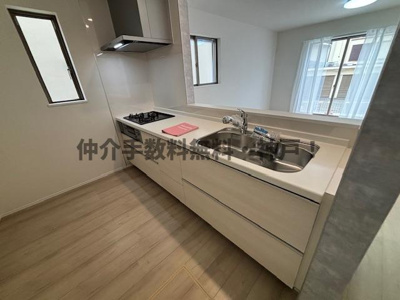 【キッチン】 | 神戸市垂水区神陵台9丁目　新築戸建1号棟　仲介手数料無料！ | 使いやすいキッチンです