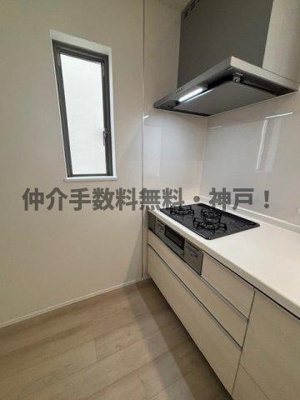 【キッチン】 | 神戸市垂水区神陵台9丁目　新築戸建1号棟　仲介手数料無料！ | キッチンでお料理をお楽しみください
