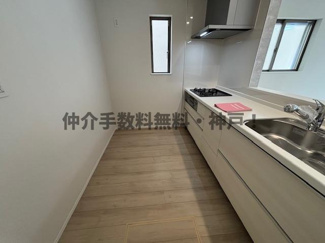 【キッチン】 | 神戸市垂水区神陵台9丁目　新築戸建1号棟　仲介手数料無料！ | お料理しやすいキッチンです