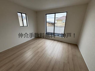 【洋室】 | 神戸市垂水区神陵台9丁目　新築戸建1号棟　仲介手数料無料！ | 洋室です