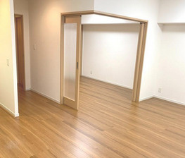 クロスレジデンス大阪新町の寝室