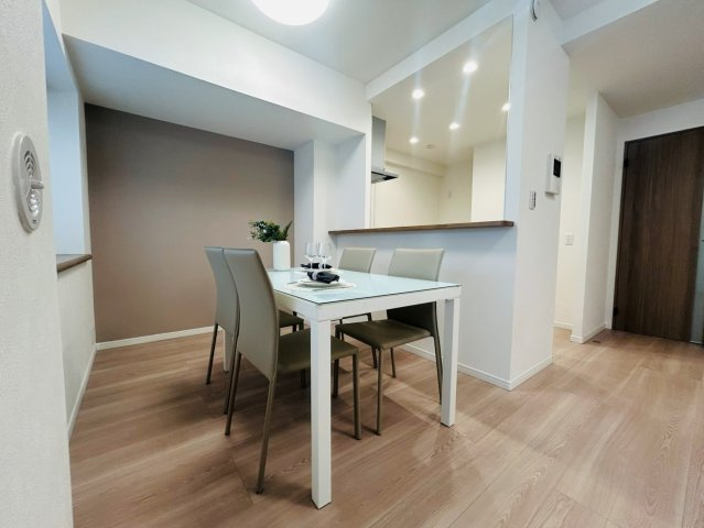 リーベスト立川錦町Ⅱの居間・リビング