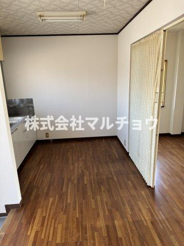 コーポグリーン２の居間・リビング|使いやすい居間です