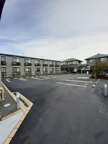 鈴蘭館Ⅲの駐車場