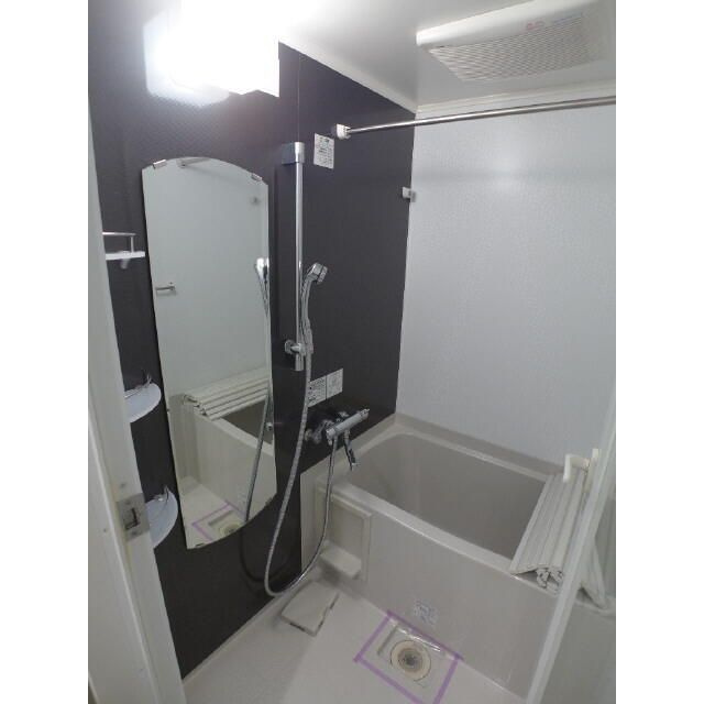 ルクレ高野台レジデンスの浴室