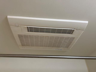 【設備】 | エーデルハイム | 雨でも干せる浴室乾燥機