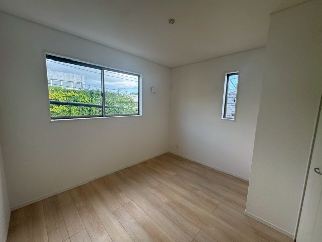 ♥♥南風原町津嘉山第６－2号棟（全４棟）の洋室