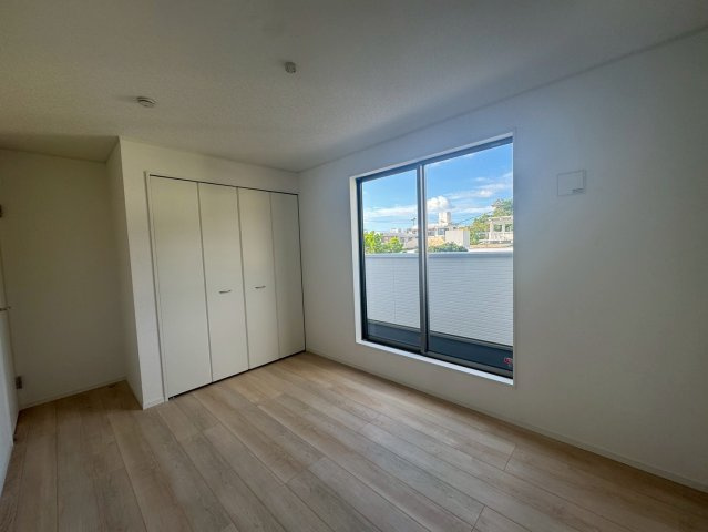 ♥♥南風原町津嘉山第６－2号棟（全４棟）の洋室