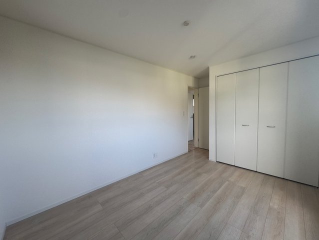 ♥♥南風原町津嘉山第６－2号棟（全４棟）の洋室