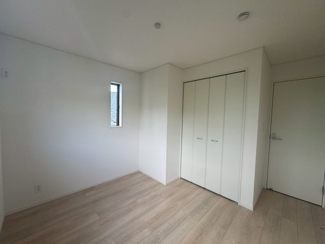 ♥♥南風原町津嘉山第６－2号棟（全４棟）の洋室