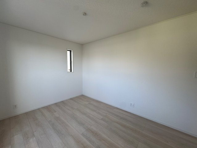 ♥♥南風原町津嘉山第６－2号棟（全４棟）の洋室