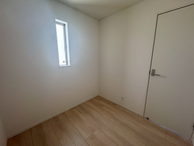 ♥♥南風原町津嘉山第６－2号棟（全４棟）の洋室