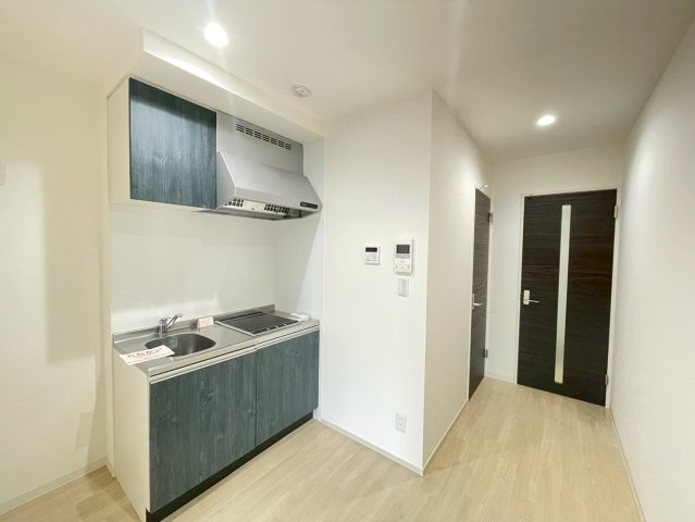 ノイヴェル小若江の居間・リビング