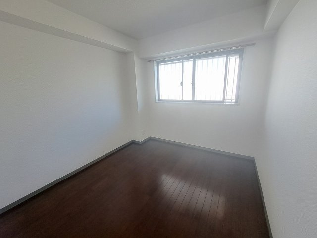 メゾンロブレ西宮の寝室