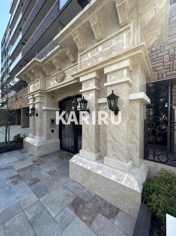 プレジオ城東中央のエントランス