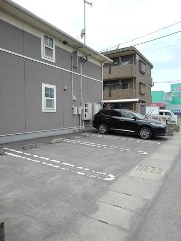 サイドアヴェニュ－の駐車場