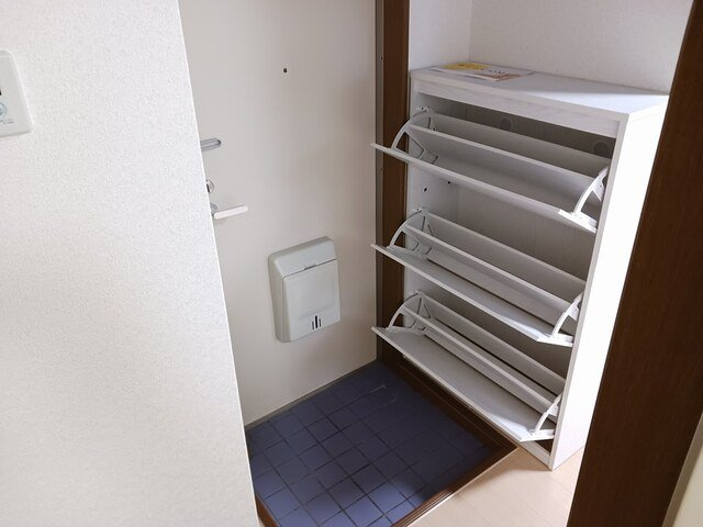 パープルハイツの玄関